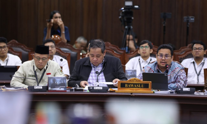 Sidang Perselisihan Hasil Pemilihan Umum (PHPU) Presiden dan Wakil Presiden Tahun 2024 di Mahkamah Konstitusi (MK), Jakarta. Rabu (23/9/2026).