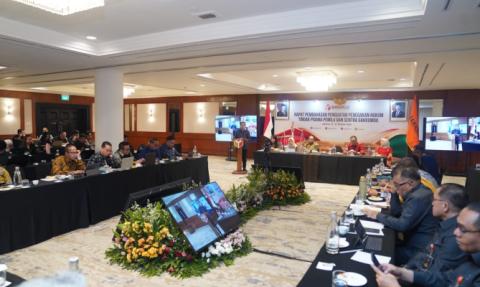 Anggota Bawaslu Puadi saat membuka Rapat Pembahasan Penguatan Penegakan Hukum Tindak Pidana Pemilu dan Sentra Gakkumdu di Jakarta, Selasa (20/10/2026).
